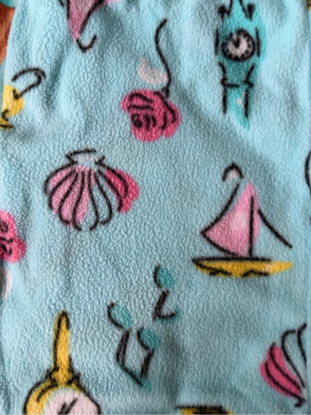 Girl’s Pajamas & Robe - Picture 4 of 6